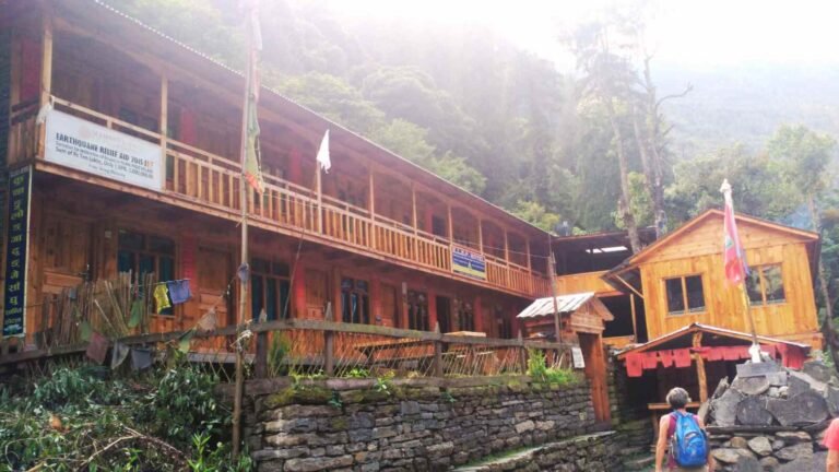 Manaslu Circuit Trek