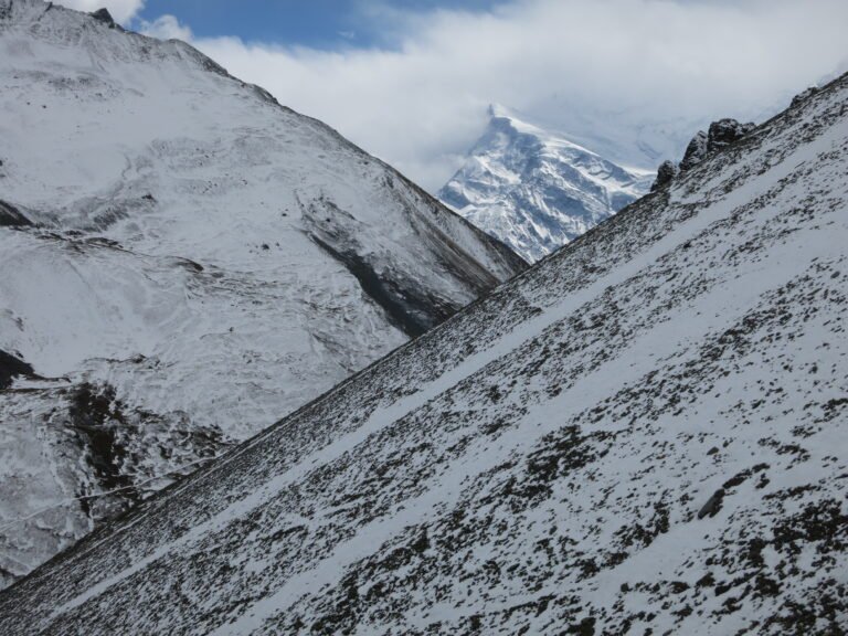 Annapurna Circuit Trek 2026: Thorong La, Duration & Route Changes